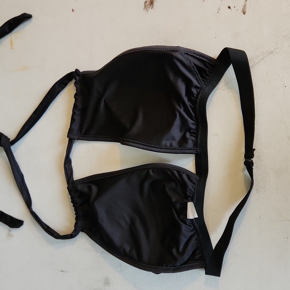 Top - Picture 2 of 3